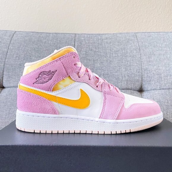 🌸 Nike air Jordan 1 Retro mid sweet pink color - Picture 4 of 4
